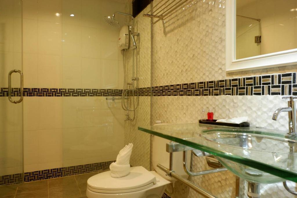 Serene Hostel Nimman เชียงใหม่ ภายนอก รูปภาพ